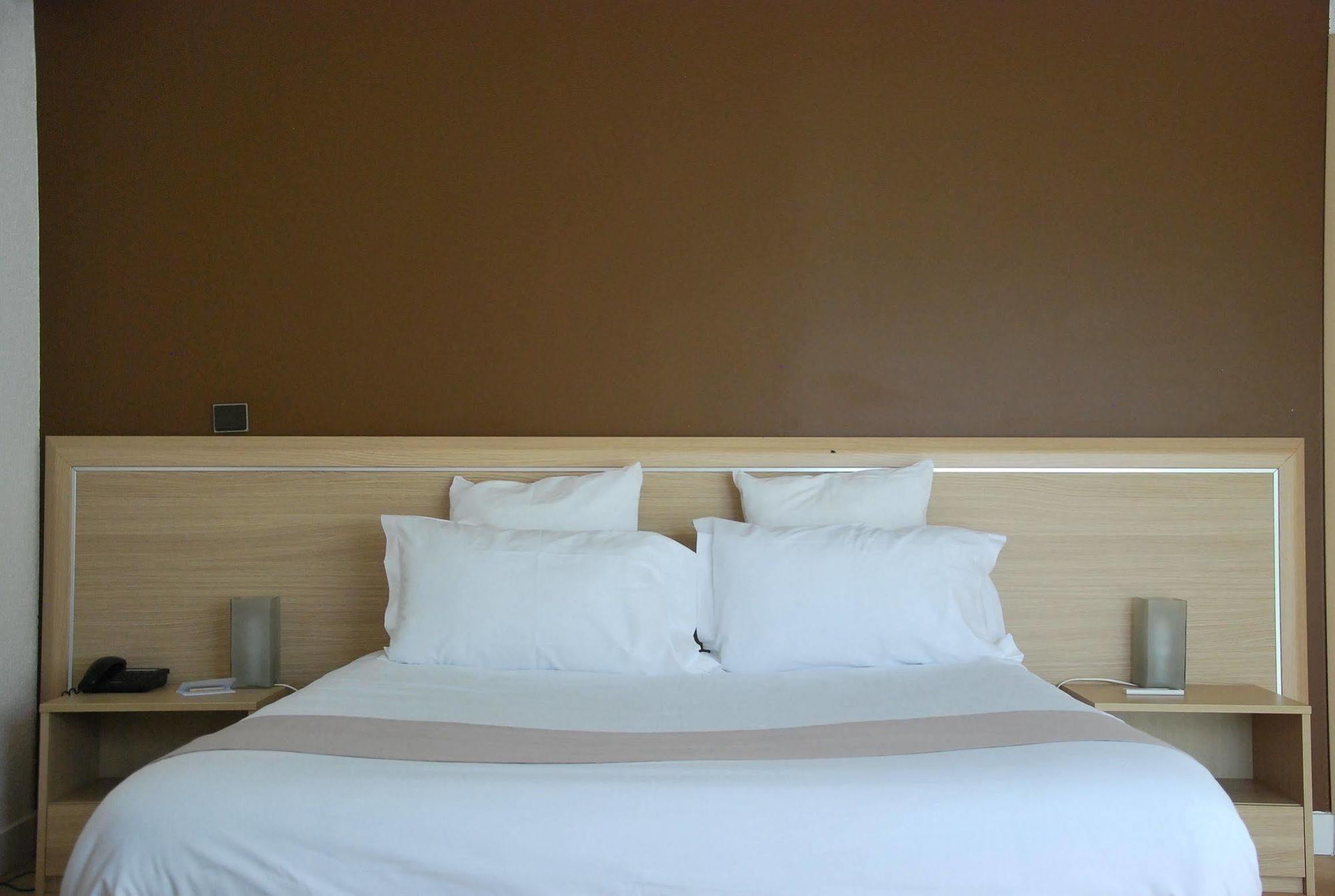 Hotel Le Barry, Toulouse Nord Gratentour Dış mekan fotoğraf